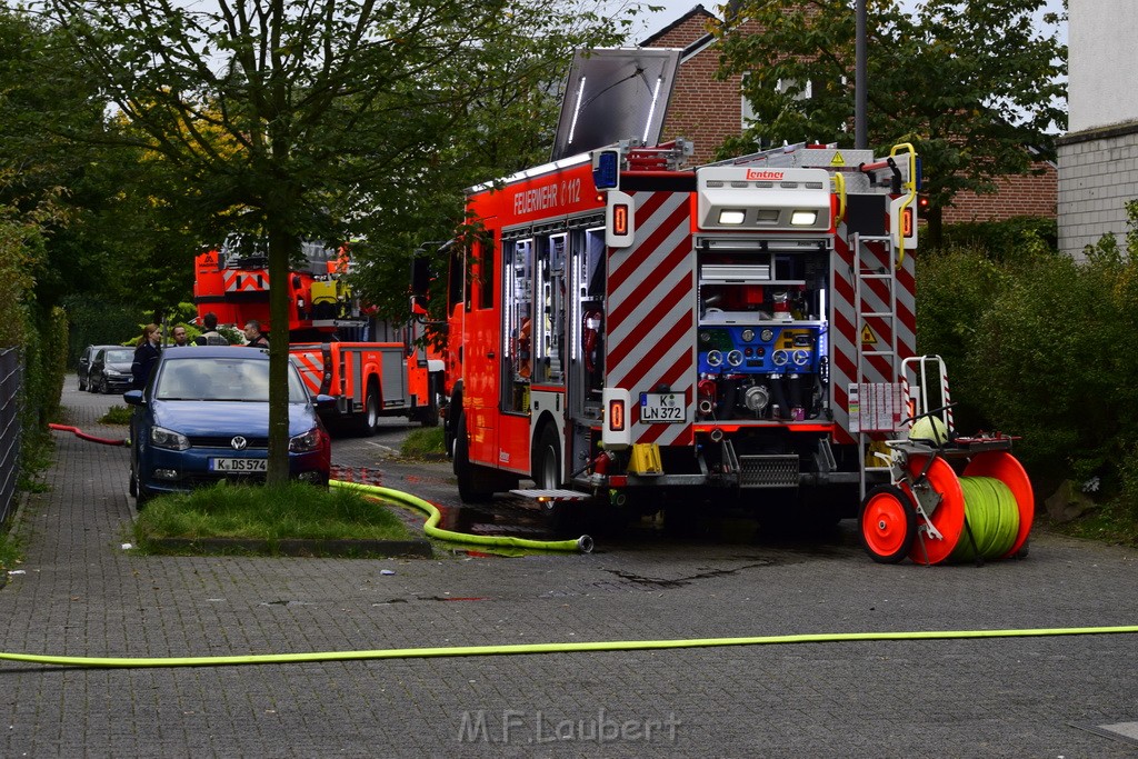 Feuer 2 Y Koeln Suerth Elisabeth Selbertstr P253.JPG - Miklos Laubert